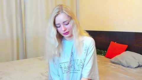hot_kittie_hot online show from 06.05.26