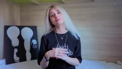 hot_kittie_hot online show from 06.19.26