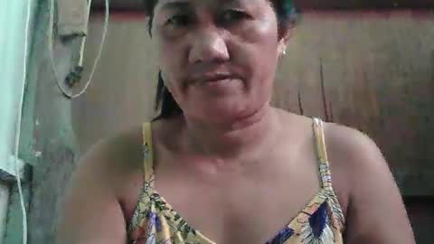 hotmama online show from 11.25.25