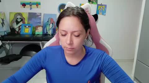 Snapshot of hot_mommymia chatting on 07.06.26 Mia online show from 07.06.26