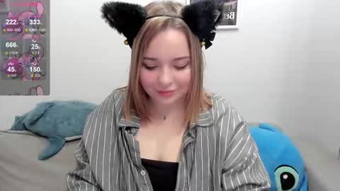 Snapshot of hot_moon_666 chatting on 02.10.26 Moon online show from 02.10.26