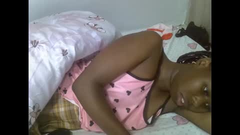 Snapshot of hot_petra2 chatting on 05.18.26 Daddys doll online show from 05.18.26