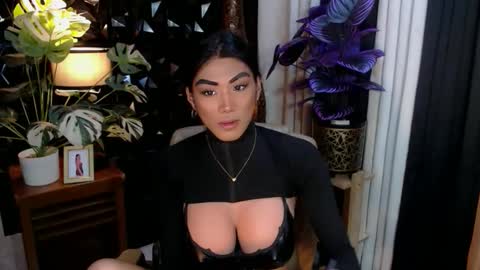 Julli Anna online show from 11.12.25