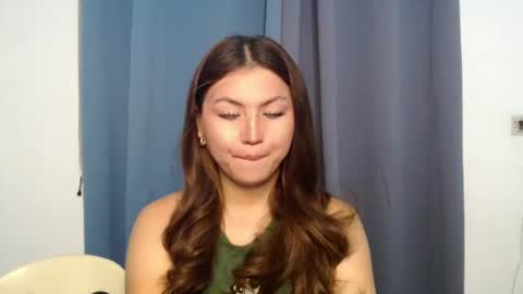 Snapshot of hot_precious_nikki chatting on 02.05.26 Nikki online show from 02.05.26