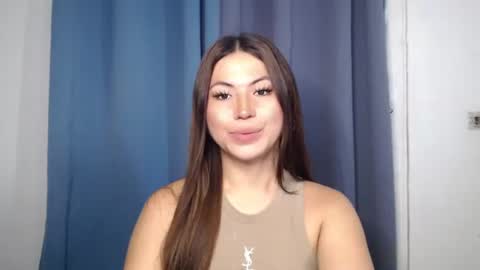 Snapshot of hot_precious_nikki chatting on 02.11.26 Nikki online show from 02.11.26