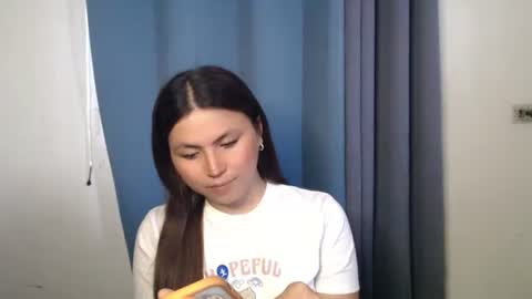 Snapshot of hot_precious_nikki chatting on 02.27.26 Nikki online show from 02.27.26