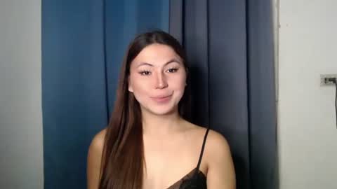 Snapshot of hot_precious_nikki chatting on 03.24.26 Nikki online show from 03.24.26