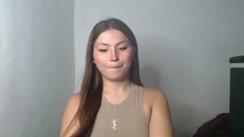 Snapshot of hot_precious_nikki chatting on 04.01.26 Nikki online show from 04.01.26