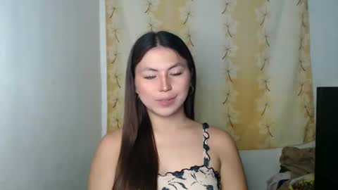 Snapshot of hot_precious_nikki chatting on 04.04.26 Nikki online show from 04.04.26