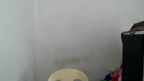 Snapshot of hot_precious_nikki chatting on 04.12.26 Nikki online show from 04.12.26