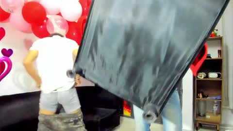 Snapshot of hot_sexmature chatting on 02.14.25 Vanesa Oliver and Andrew online show from 02.14.25