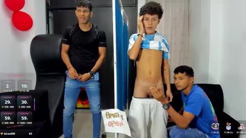 Snapshot of hot_sexmature chatting on 02.24.25 Vanesa Oliver and Andrew online show from 02.24.25