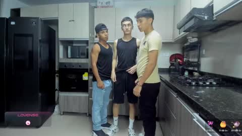 Snapshot of hot_sexmature chatting on 10.04.25 Vanesa Oliver and Andrew online show from 10.04.25