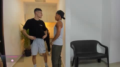 Snapshot of hot_sexmature chatting on 10.12.25 Vanesa Oliver and Andrew online show from 10.12.25