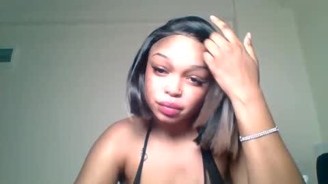 Snapshot of hot_sexxxy_baby chatting on 07.09.26 Milly online show from 07.09.26