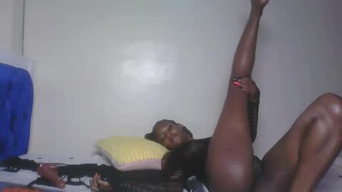 Snapshot of hot_sexxxy_girl chatting on 06.14.26 Milly online show from 06.14.26