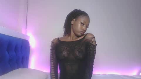 Snapshot of hot_sexxxy_girl chatting on 06.23.26 Milly online show from 06.23.26