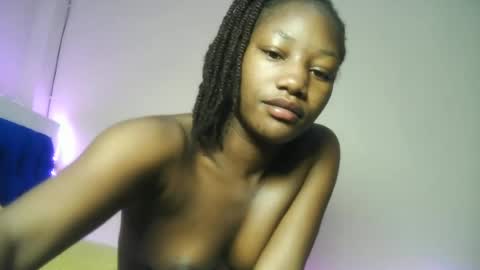 Snapshot of hot_sexxxy_girl chatting on 06.28.26 Milly online show from 06.28.26