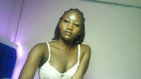 Snapshot of hot_sexxxy_girl chatting on 07.05.26 Milly online show from 07.05.26