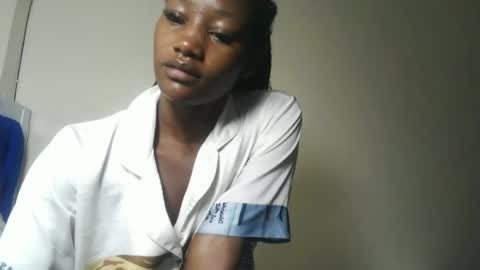 Snapshot of hot_sexxxy_girl chatting on 07.14.26 Milly online show from 07.14.26
