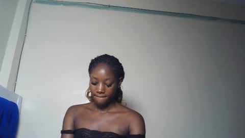 Snapshot of hot_sexxxy_girl chatting on 07.22.26 Milly online show from 07.22.26
