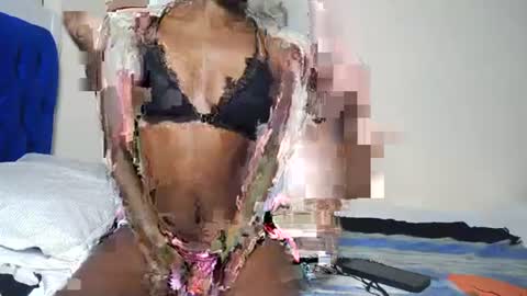 Snapshot of hot_sexxxy_girl chatting on 07.24.26 Milly online show from 07.24.26