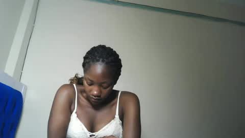 Snapshot of hot_sexxxy_girl chatting on 07.26.26 Milly online show from 07.26.26