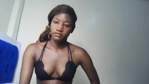 Snapshot of hot_sexxxy_girl chatting on 07.28.26 Milly online show from 07.28.26