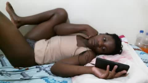 hot_shannia online show from 11.05.25