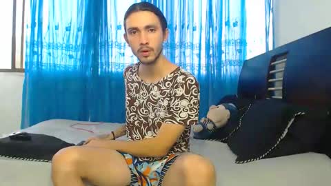 Hot Sharks   online show from 09.11.25