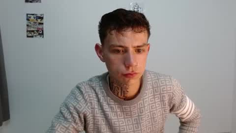 Snapshot of hot_teo_ chatting on 12.18.25 Mateo online show from 12.18.25