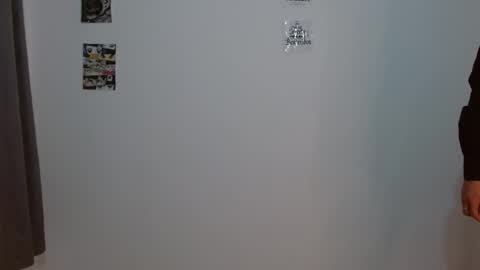 Snapshot of hot_teo_ chatting on 12.19.25 Mateo online show from 12.19.25