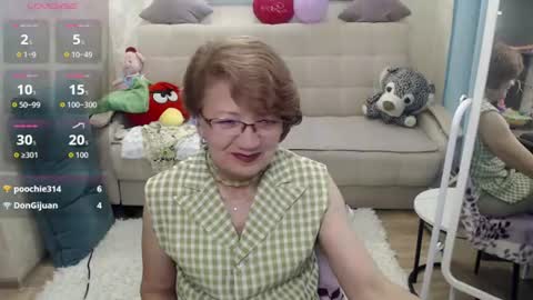 Snapshot of hot_woman00 chatting on 07.14.26 hot_woman00 online show from 07.14.26