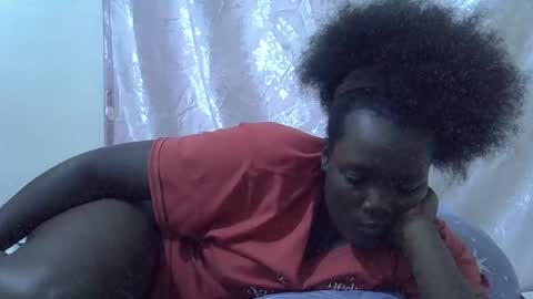 Snapshot of hot_zelinda chatting on 06.17.26 hot_zelinda online show from 06.17.26
