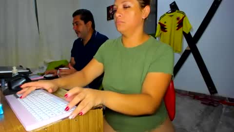 hotandfierylatinos online show from 07.12.26