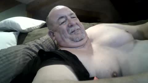 Snapshot of hotandhornyxxx1 chatting on 12.04.24 Hot and Horny online show from 12.04.24