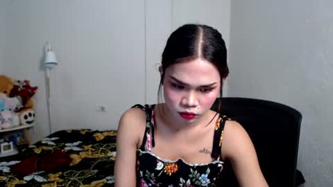 Snapshot of hotasian__chris chatting on 07.04.26 NEW GIRL online show from 07.04.26