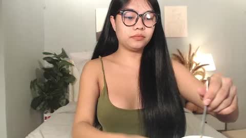 Snapshot of hotasian_gabby69 chatting on 06.22.26 hotasian_gabby69 online show from 06.22.26