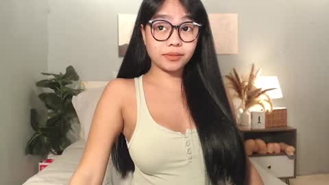 Snapshot of hotasian_gabby69 chatting on 06.27.26 hotasian_gabby69 online show from 06.27.26