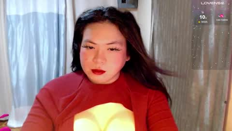 Snapshot of hotasian_mama chatting on 09.13.25 Grace online show from 09.13.25