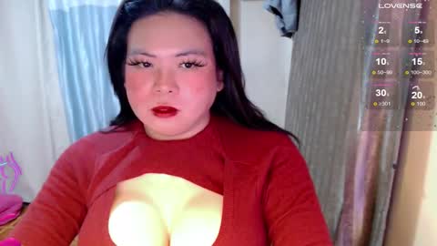 Snapshot of hotasian_mama chatting on 09.20.25 Grace online show from 09.20.25