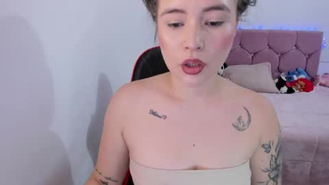 Snapshot of hotbbcwife chatting on 06.03.26 lesly and ander online show from 06.03.26