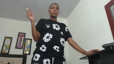 Snapshot of hotboyluxe chatting on 02.03.26 hotboyluxe online show from 02.03.26