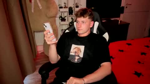 Snapshot of hotboyshorny chatting on 08.06.26 Hotboyshorny online show from 08.06.26