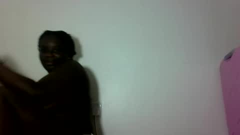 Snapshot of hotebbbyy chatting on 10.05.25 EBBY online show from 10.05.25