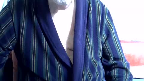 Snapshot of hotejok chatting on 05.18.26 hotejok online show from 05.18.26