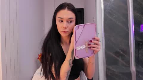 hotfallingdevil online show from 02.12.26