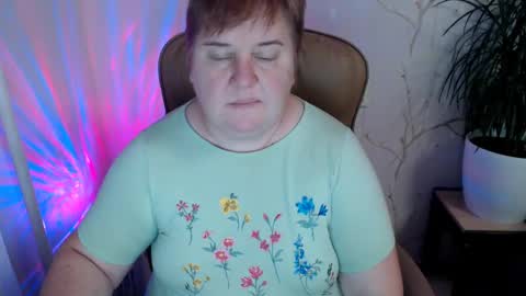 Snapshot of hotfiremommy chatting on 01.12.25 LimonkaFire online show from 01.12.25