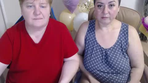 Snapshot of hotfiremommy chatting on 10.18.25 LimonkaFire online show from 10.18.25