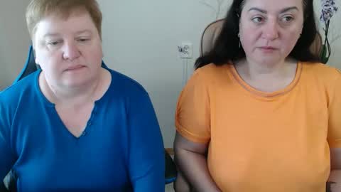 Snapshot of hotfiremommy chatting on 04.30.26 LimonkaFire online show from 04.30.26
